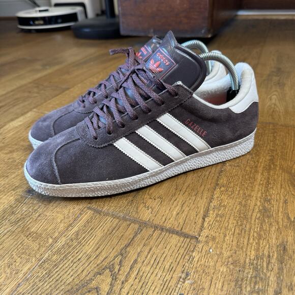 Adidas Gazelle Mens Sz 10 Deep Burgundy Plum White Sole Sneaker - Picture 4 of 11